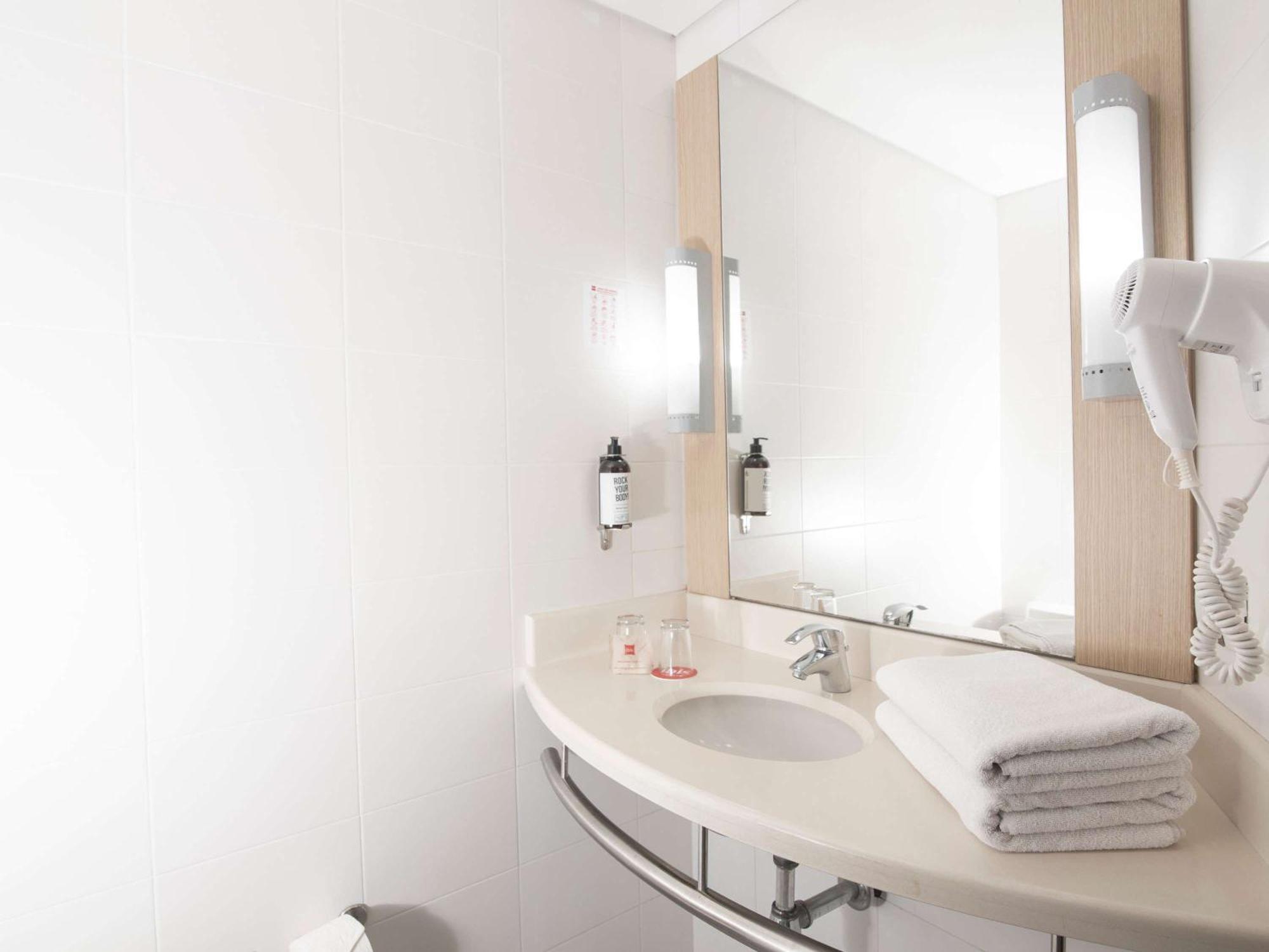 Ibis Medellin Otel Dış mekan fotoğraf